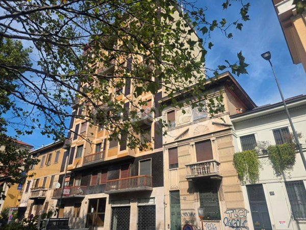 appartamento in vendita a Milano in zona De Angeli