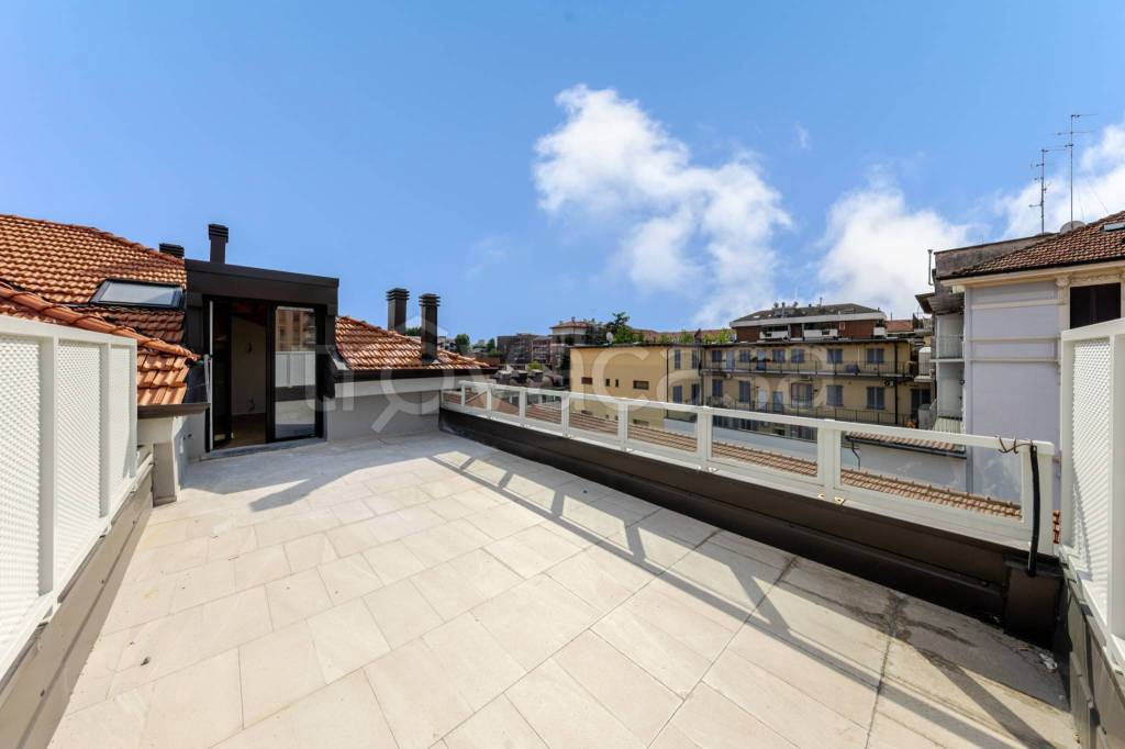 appartamento in vendita a Milano in zona Dergano