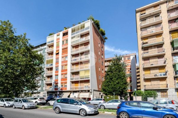 appartamento in vendita a Milano in zona Bande Nere
