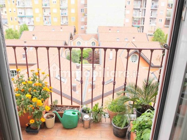 appartamento in vendita a Milano in zona Porta Genova