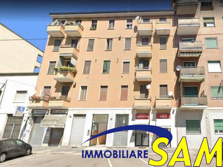 locale di sgombero in vendita a Milano in zona Calvairate