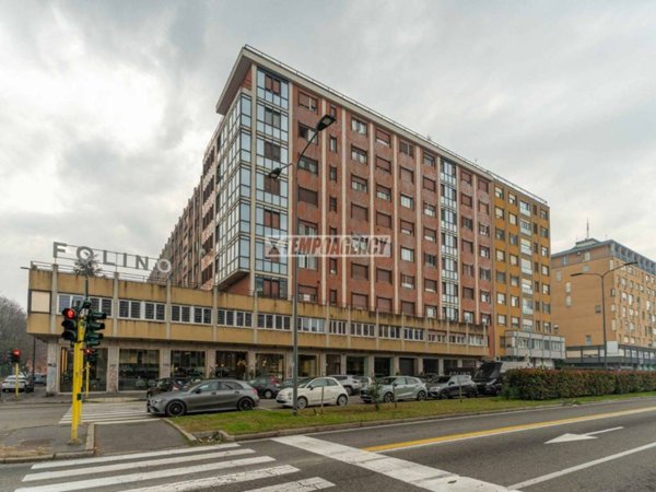 appartamento in vendita a Milano in zona Famagosta