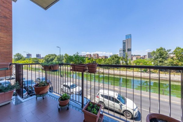 appartamento in vendita a Milano in zona Ronchetto sul Naviglio