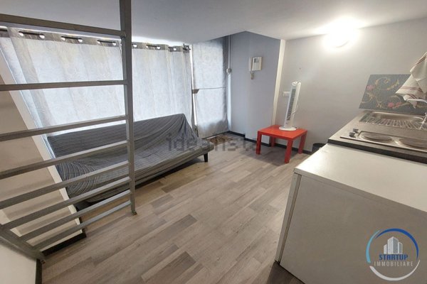 ufficio in vendita a Milano in zona Ponte Seveso