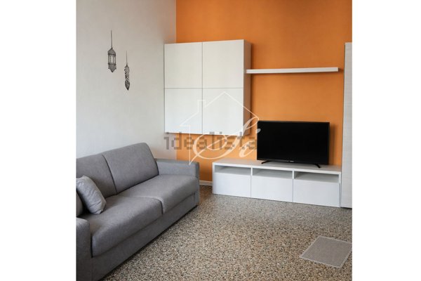 appartamento in vendita a Milano in zona Ghisolfa