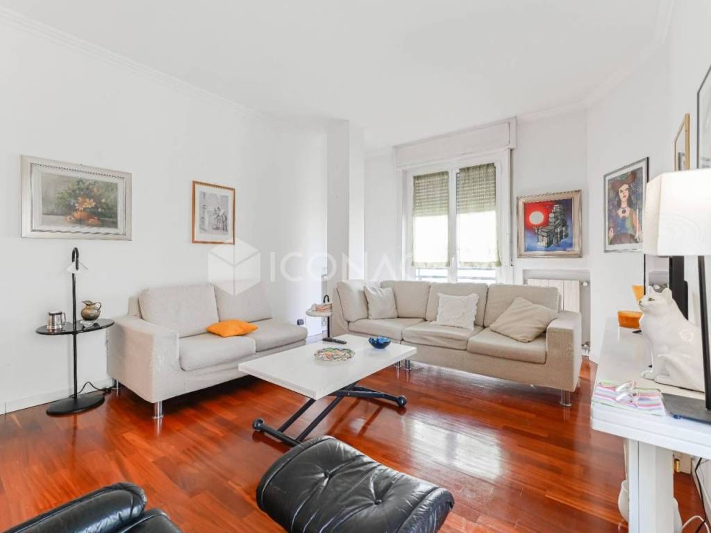appartamento in vendita a Milano in zona Maggiolina