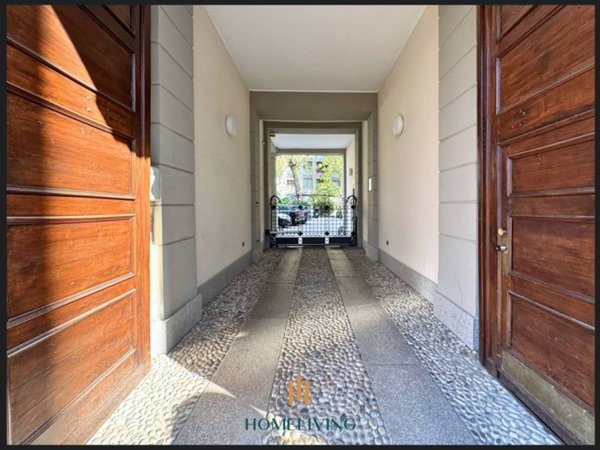 appartamento in vendita a Milano in zona Porta Garibaldi