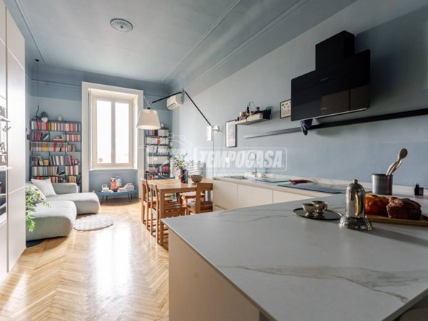 appartamento in vendita a Milano in zona Corsica