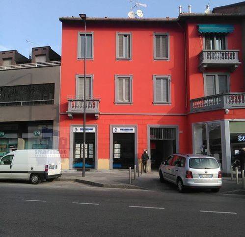 appartamento in vendita a Milano in zona Baggio