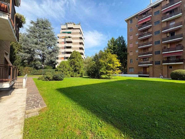 appartamento in vendita a Milano in zona San Siro