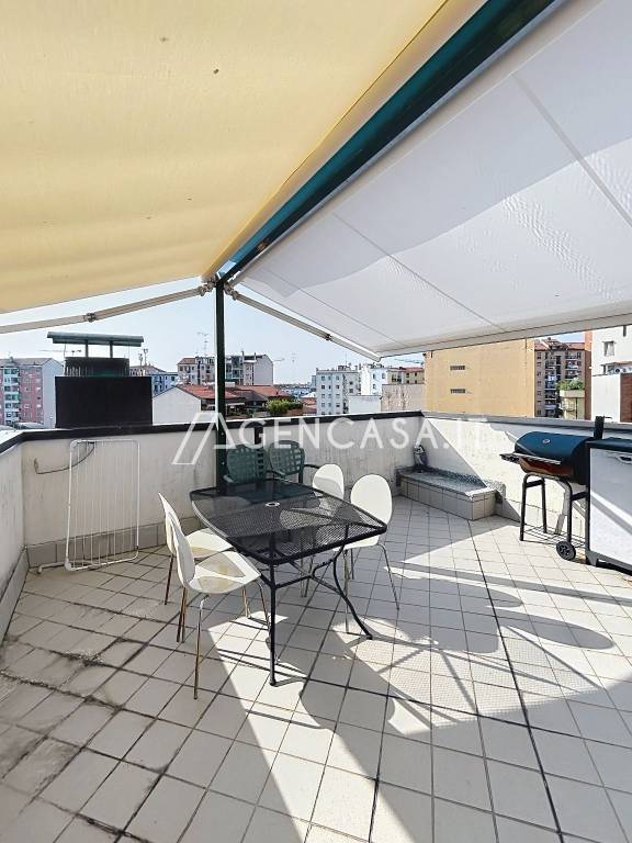 appartamento in vendita a Milano in zona Barona