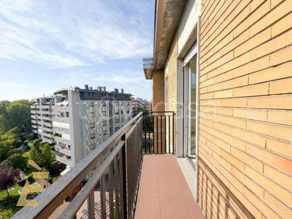 appartamento in vendita a Milano in zona Corvetto