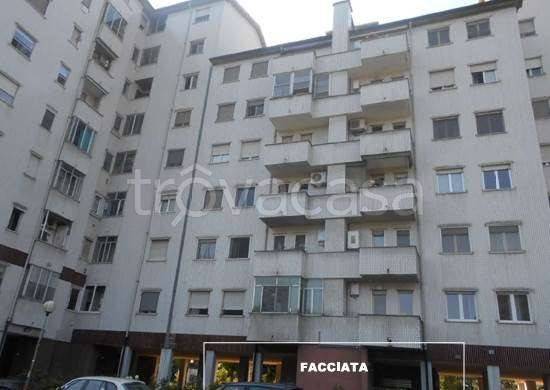 appartamento in vendita a Milano in zona Forze Armate