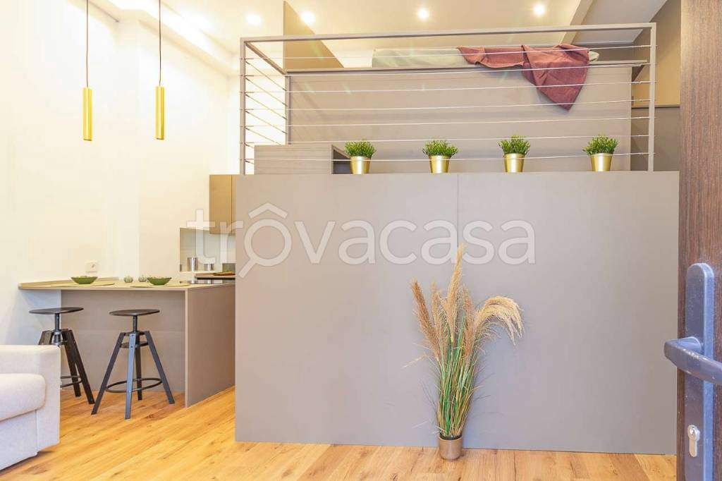appartamento in vendita a Milano in zona Bocconi