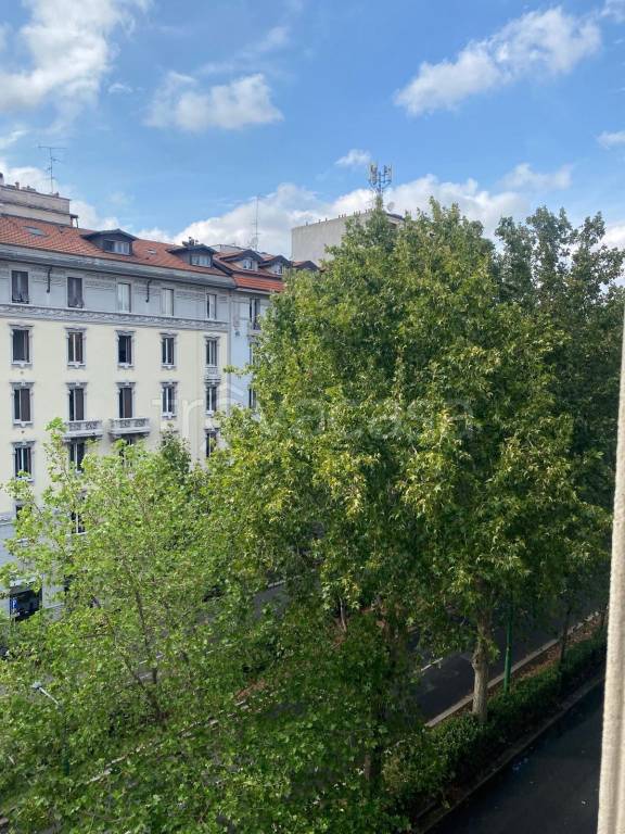 appartamento in vendita a Milano in zona Città Studi