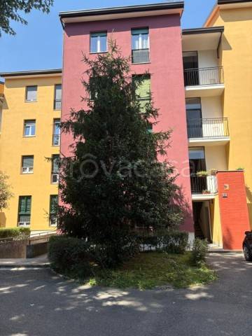 appartamento in vendita a Milano in zona Quarto Oggiaro