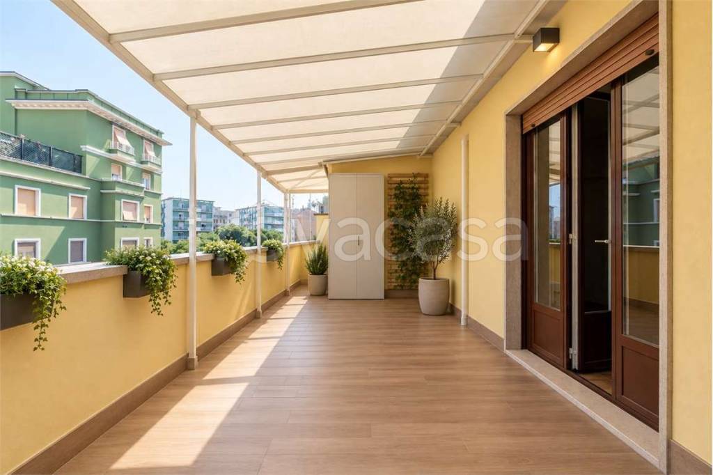 appartamento in vendita a Milano in zona Isola