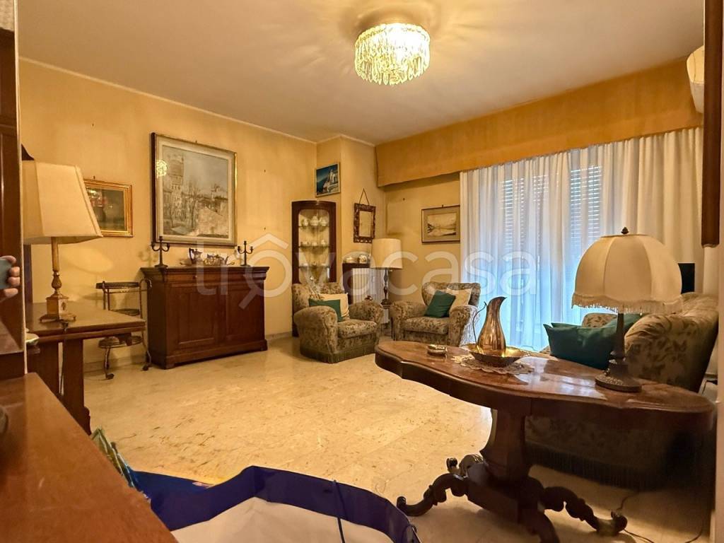 appartamento in vendita a Milano in zona Isola