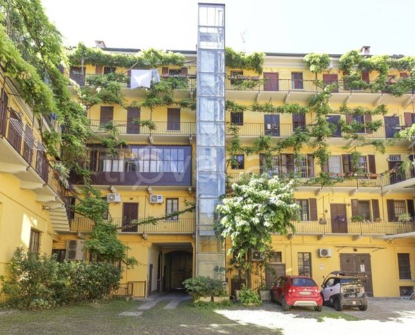 appartamento in vendita a Milano in zona Porta Genova