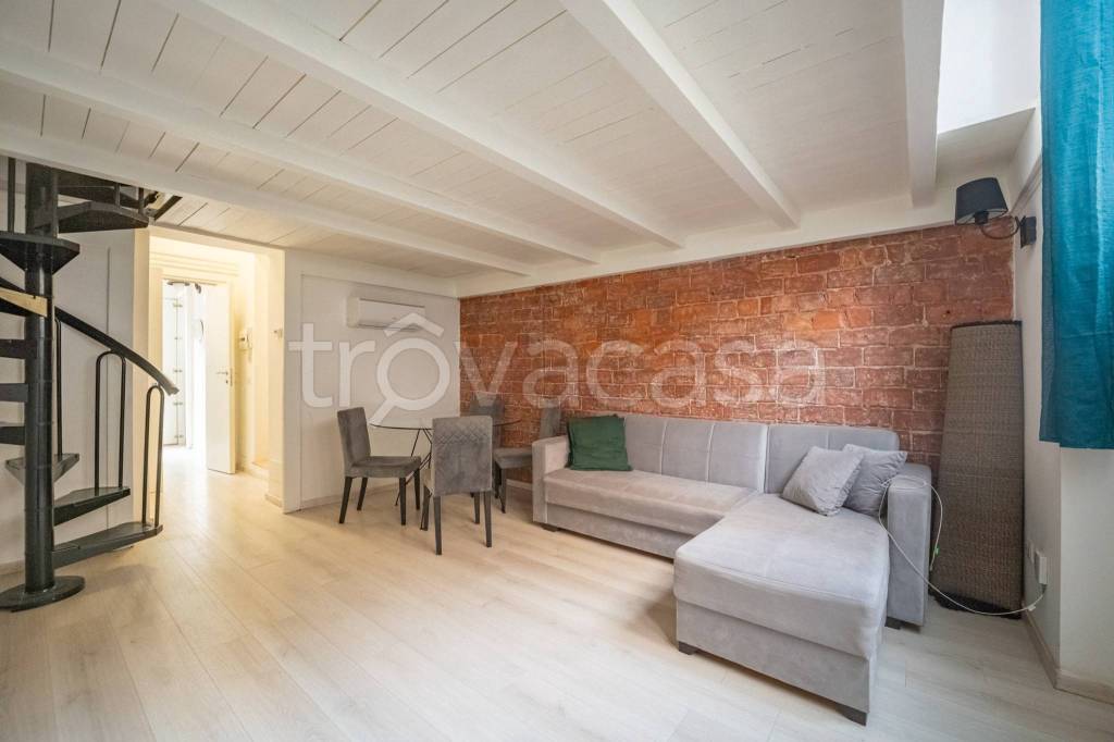 appartamento in vendita a Milano in zona Isola