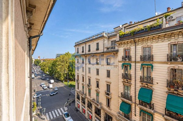 appartamento in vendita a Milano in zona Porta Garibaldi
