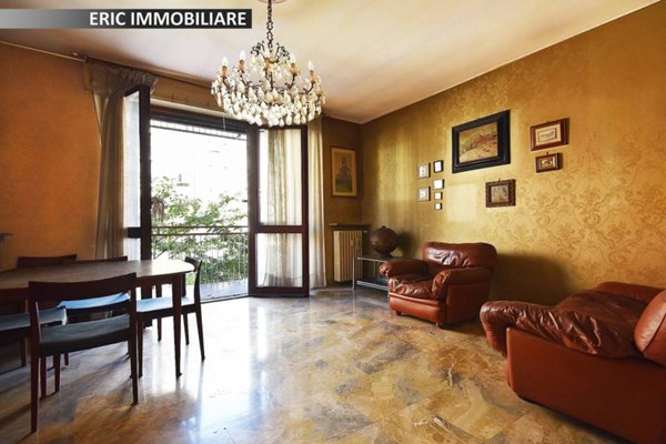 appartamento in vendita a Milano in zona Lorenteggio