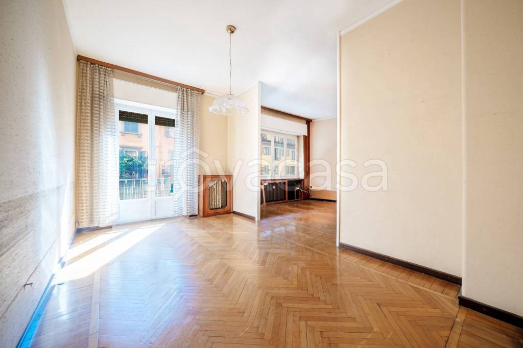 appartamento in vendita a Milano in zona Porta Garibaldi