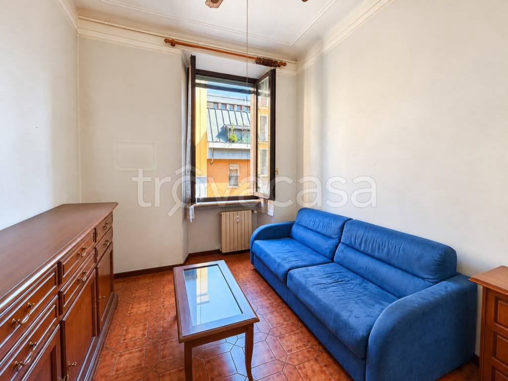 appartamento in vendita a Milano in zona Piazzale Lodi