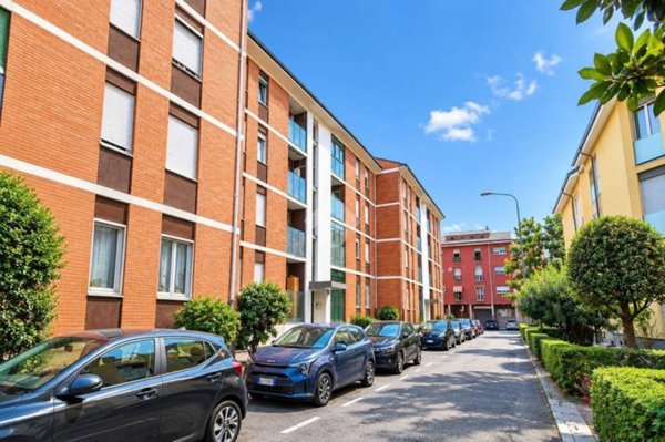 appartamento in vendita a Milano in zona Quarto Oggiaro
