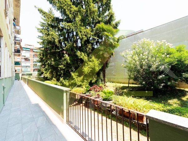 appartamento in vendita a Milano in zona Quarto Oggiaro