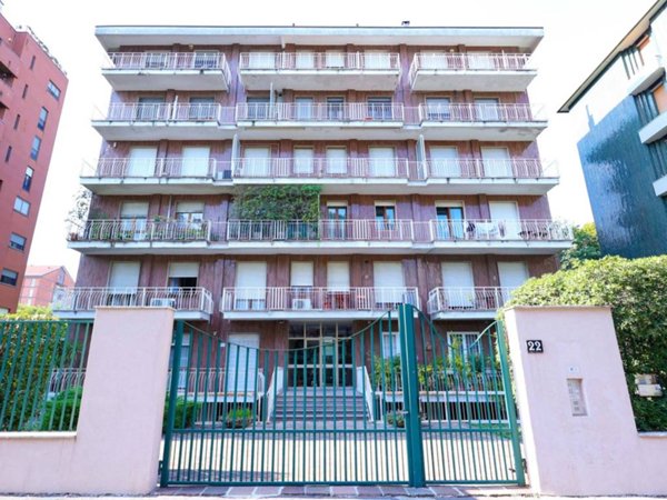 appartamento in vendita a Milano in zona Bande Nere