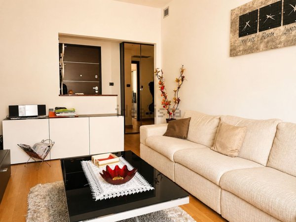 appartamento in vendita a Milano in zona Corvetto