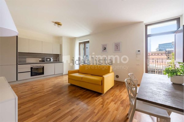appartamento in vendita a Milano in zona Porta Nuova