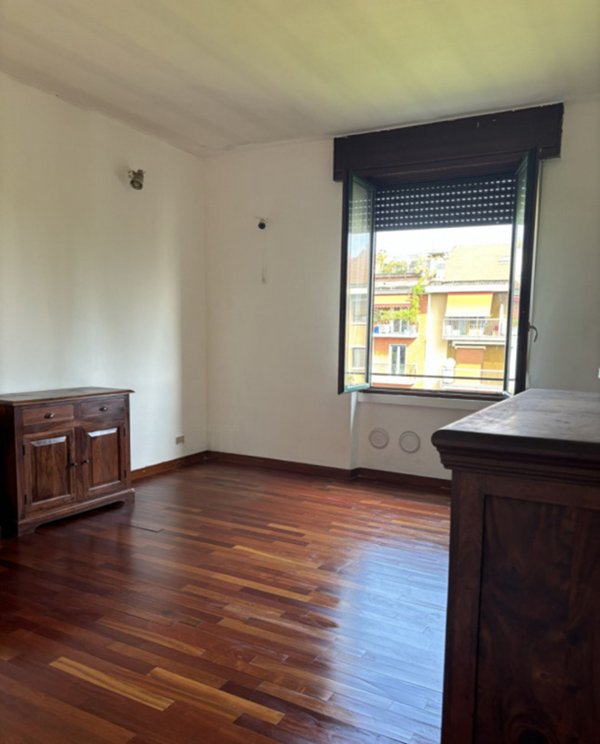 appartamento in vendita a Milano in zona Sempione