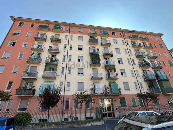 appartamento in vendita a Milano in zona Prato Centenaro