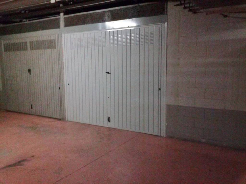 box auto in vendita a Milano in zona Porta Nuova