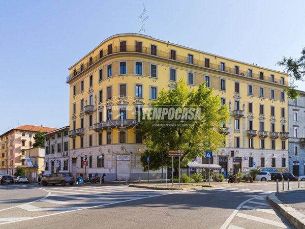 box auto in vendita a Milano in zona Piazzale Lodi