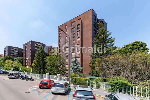 appartamento in vendita a Milano in zona Bande Nere