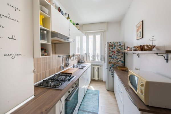 appartamento in vendita a Milano in zona Lorenteggio