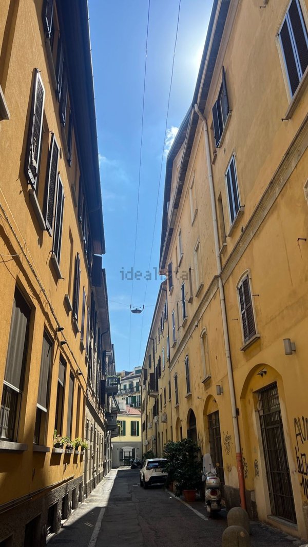 appartamento in vendita a Milano in zona Porta Genova