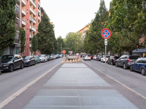 box auto in vendita a Milano in zona Bocconi