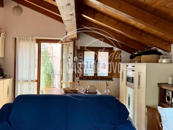 appartamento in vendita a Milano in zona Quinto Romano