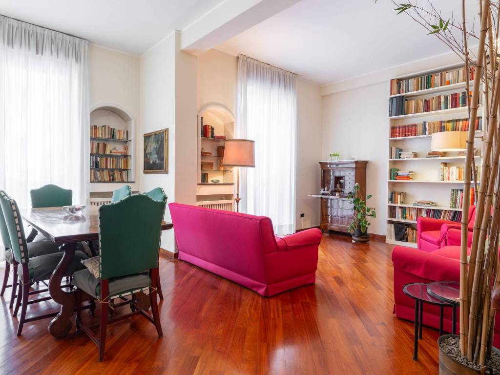 appartamento in vendita a Milano in zona Centro Direzionale