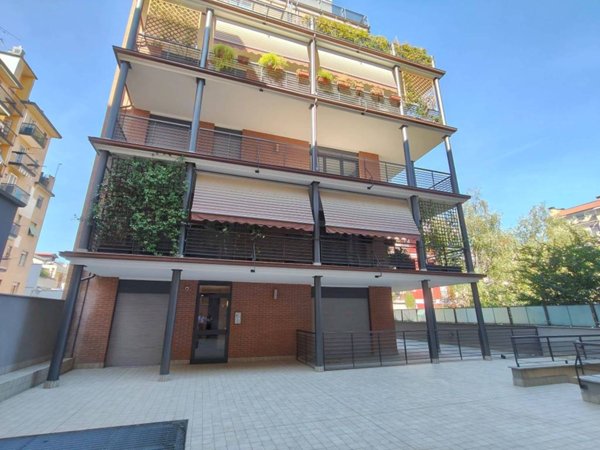 appartamento in vendita a Milano in zona Stadera