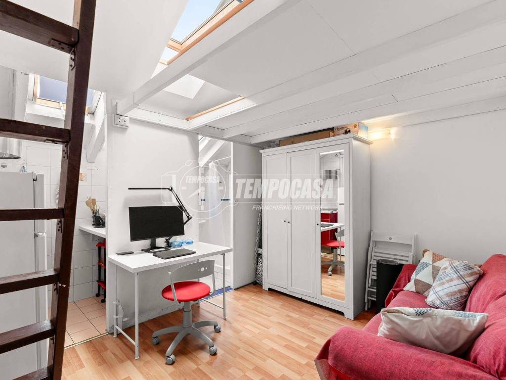 appartamento in vendita a Milano in zona Città Studi