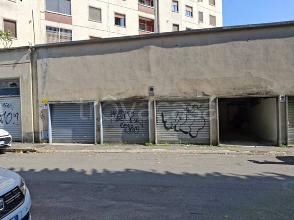 box auto in vendita a Milano in zona Quarto Cagnino