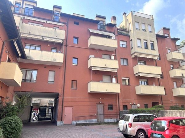 appartamento in vendita a Milano in zona Dergano