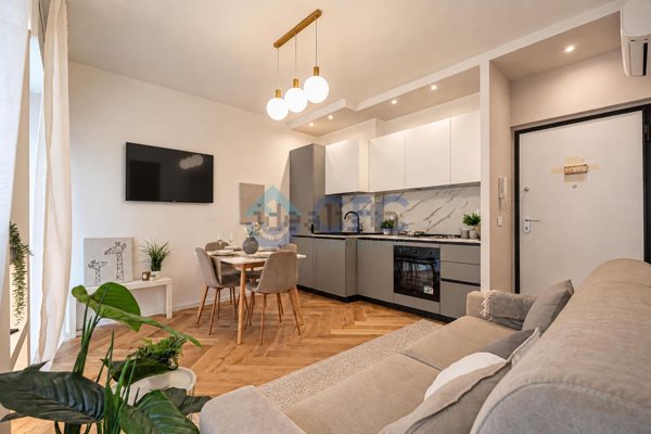 appartamento in vendita a Milano in zona Loreto