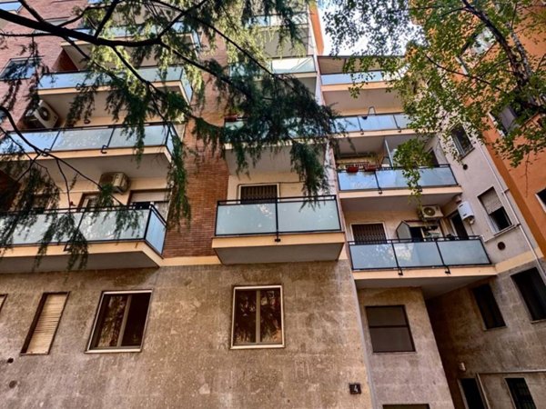 appartamento in vendita a Milano in zona Precotto