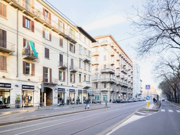 appartamento in vendita a Milano in zona XXII Marzo